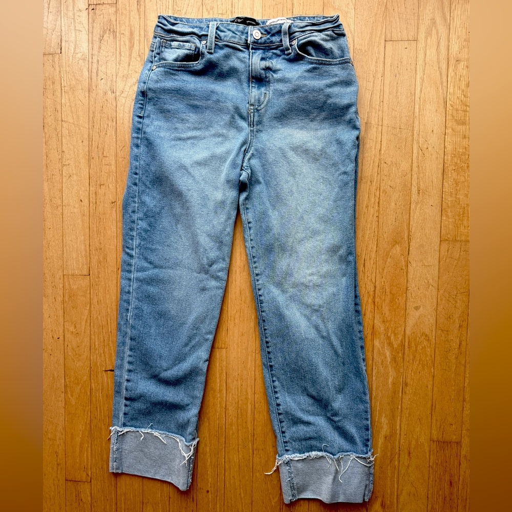 BCBGeneration Light Blue Cropped Jeans with Frayed Hem
